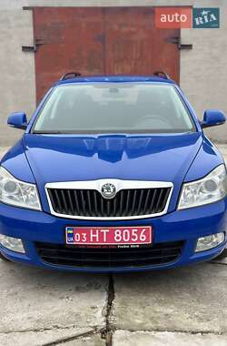Универсал Skoda Octavia 2010 в Черкассах
