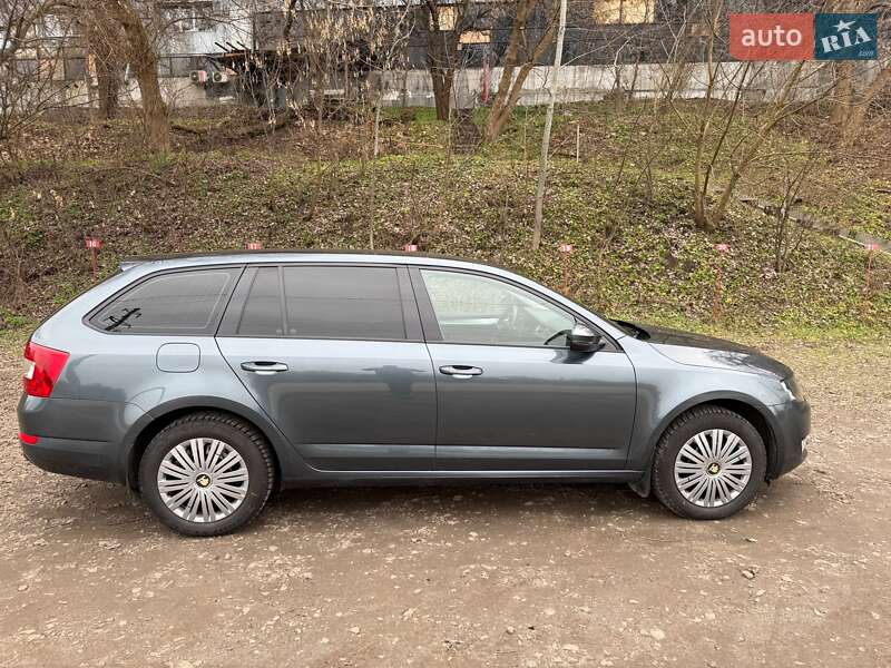 Универсал Skoda Octavia 2016 в Харькове фото 5 Универсал Skoda Octavia 2016 в Харькове