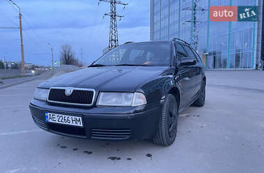 Універсал Skoda Octavia 2000 в Дніпрі