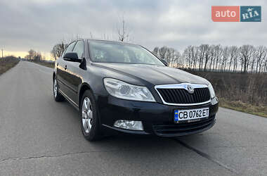 Лифтбек Skoda Octavia 2008 в Мене