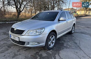Универсал Skoda Octavia 2011 в Полтаве