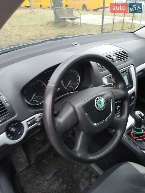 Универсал Skoda Octavia 2011 в Чернигове фото 4 Универсал Skoda Octavia 2011 в Чернигове