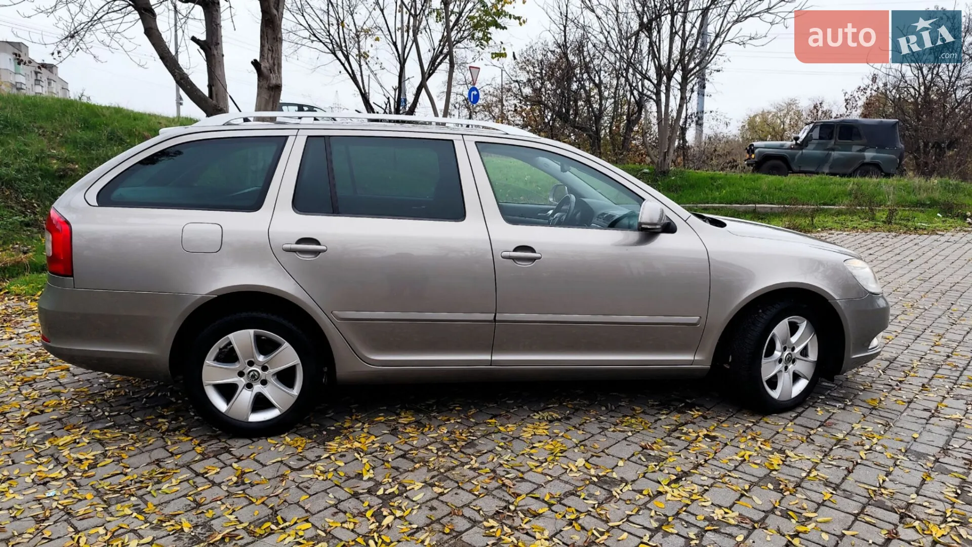 2010 Skoda Octavia - мініатюра 6