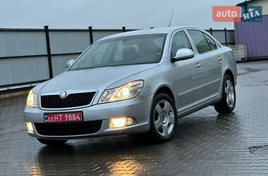 Лифтбек Skoda Octavia 2010 в Луцке
