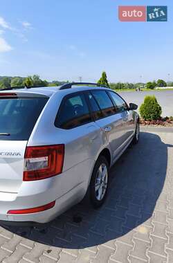 Универсал Skoda Octavia 2014 в Черновцах