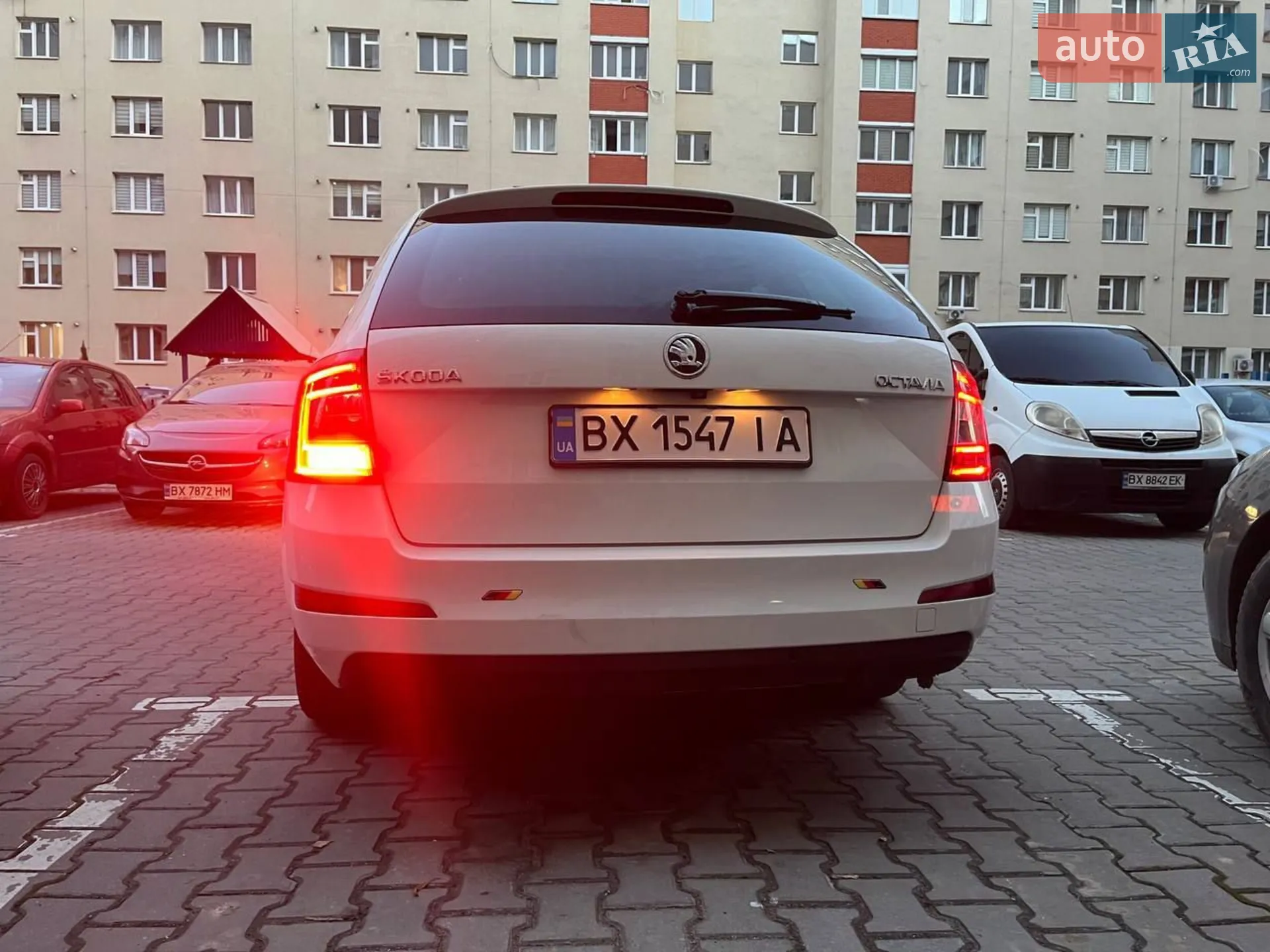2016 Skoda Octavia - мініатюра 11