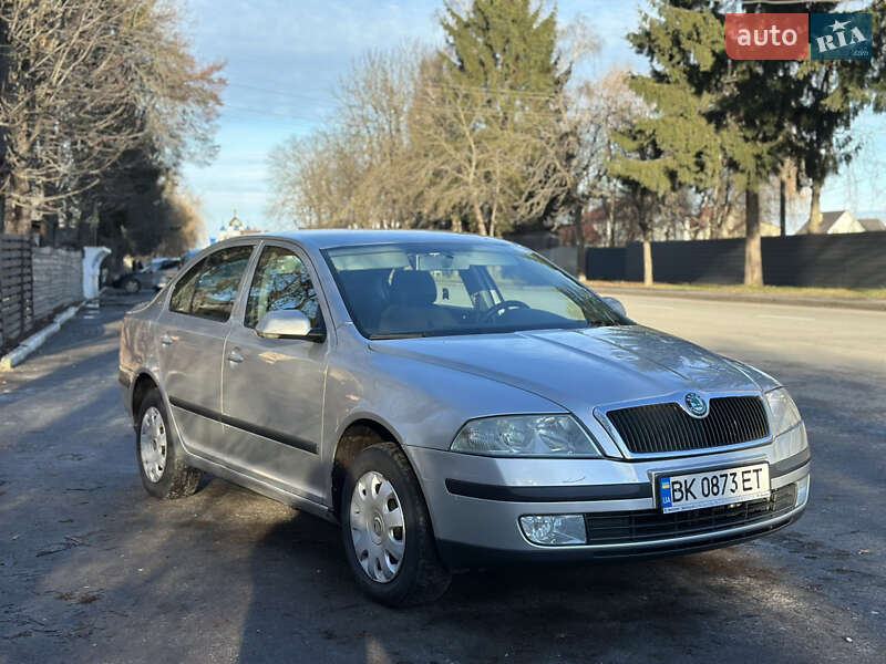 Лифтбек Skoda Octavia 2005 в Звягеле