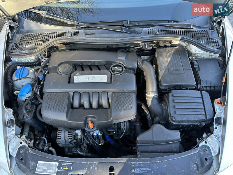 Лифтбек Skoda Octavia 2005 в Звягеле