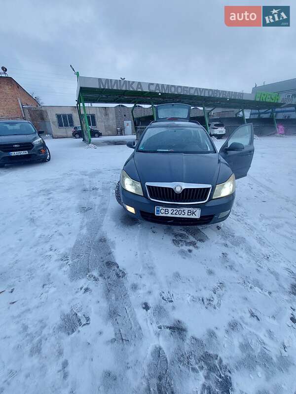 Универсал Skoda Octavia 2010 в Чернигове