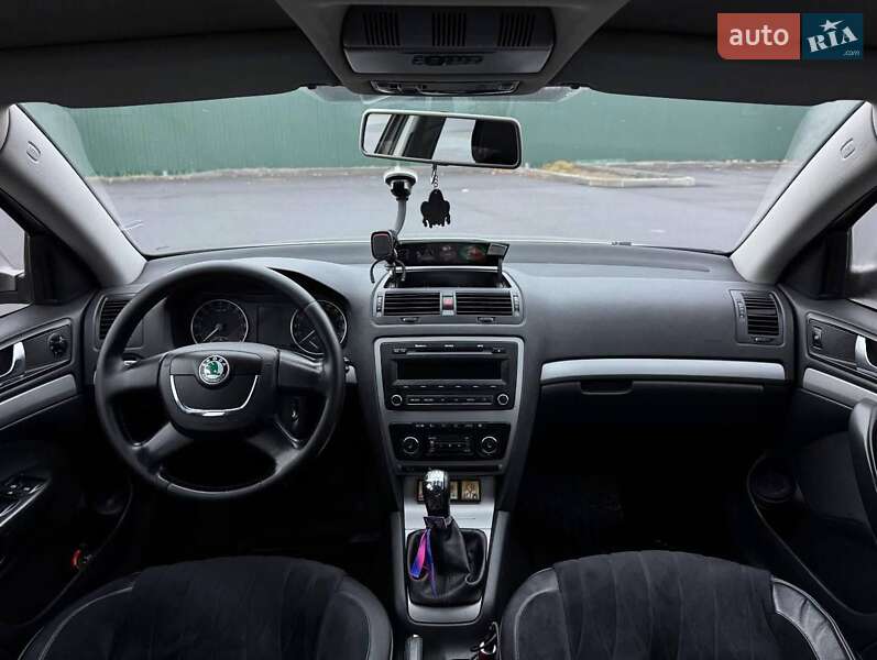 Лифтбек Skoda Octavia 2010 в Чернигове