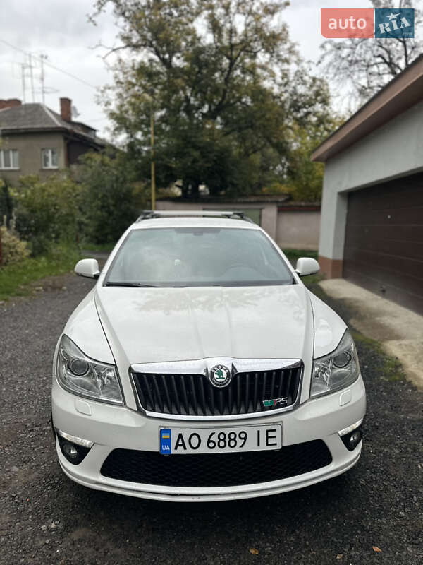Универсал Skoda Octavia 2011 в Ужгороде