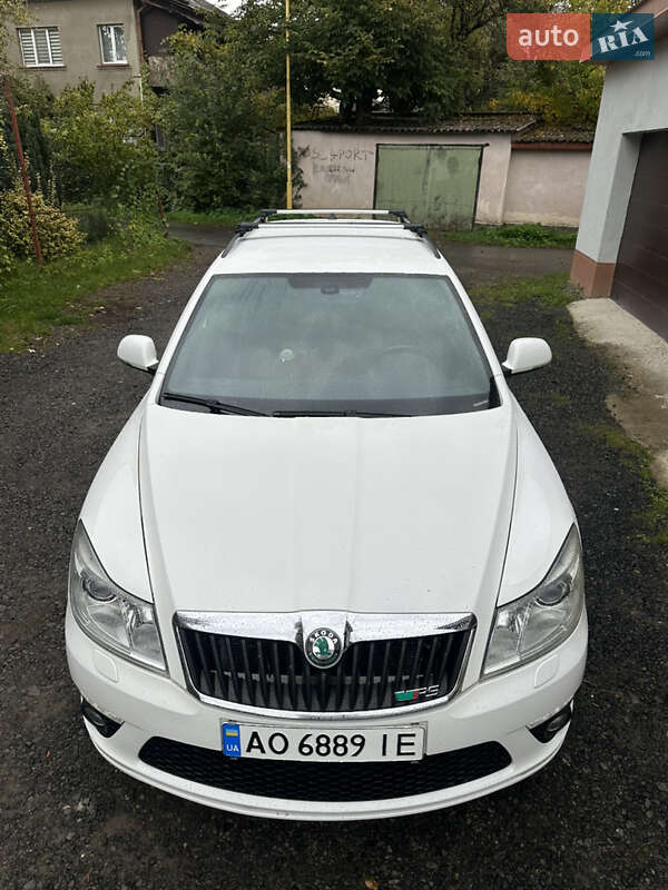 Универсал Skoda Octavia 2011 в Ужгороде