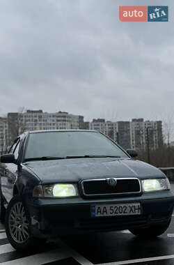 Лифтбек Skoda Octavia 1999 в Киеве