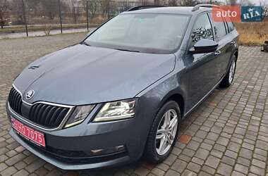 Универсал Skoda Octavia 2018 в Нововолынске