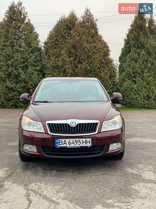 Лифтбек Skoda Octavia 2011 в Кропивницком