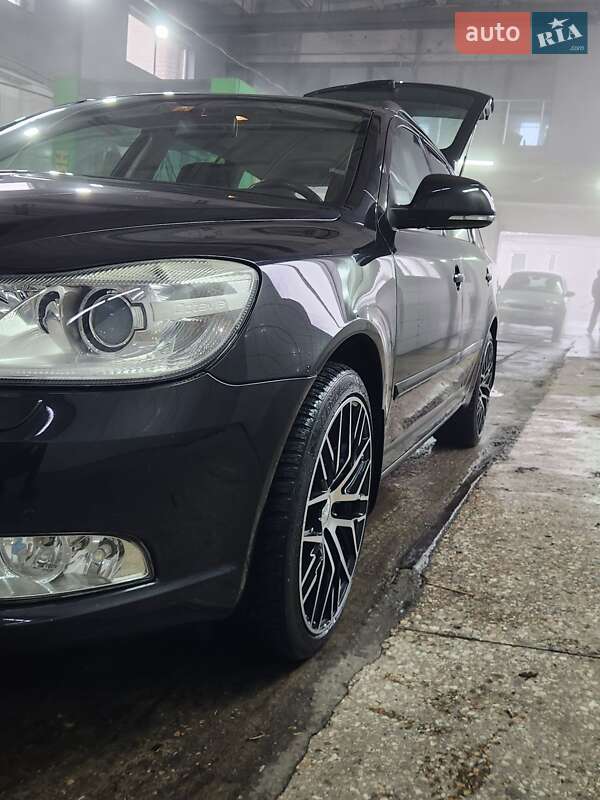 Универсал Skoda Octavia 2010 в Запорожье