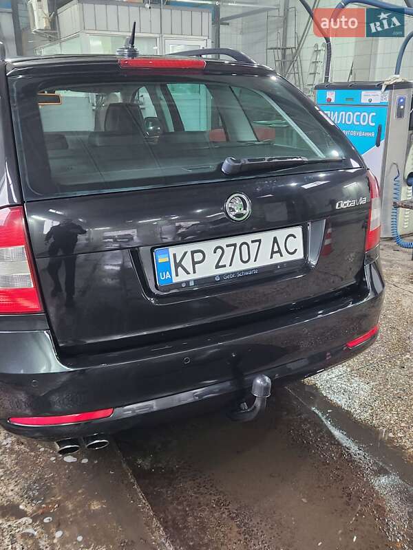 Универсал Skoda Octavia 2010 в Запорожье
