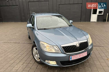 Універсал Skoda Octavia 2009 в Дунаївцях