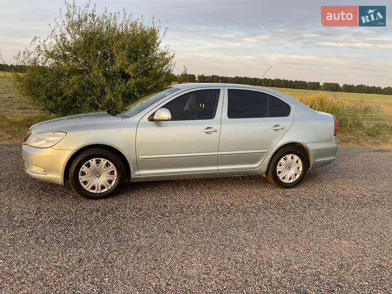 Ліфтбек Skoda Octavia 2010 в Овручі