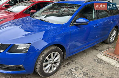 Универсал Skoda Octavia 2019 в Киеве