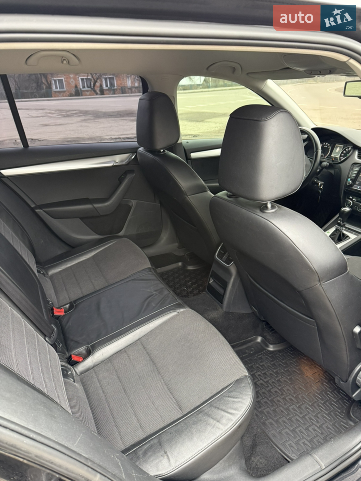 2013 Skoda Octavia - мініатюра 18