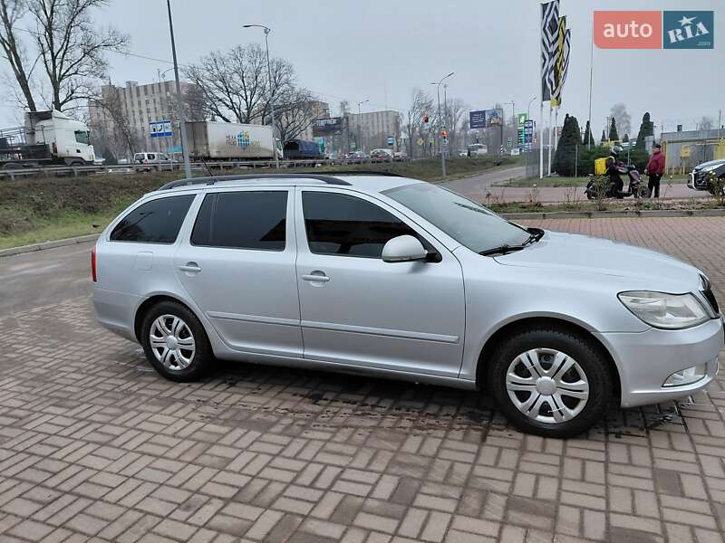 Skoda Octavia 2011 Skoda Octavia 2011