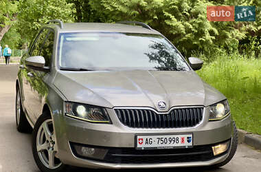Универсал Skoda Octavia 2015 в Ровно