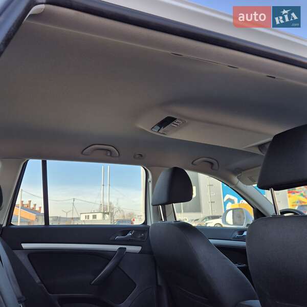 Універсал Skoda Octavia 2009 в Чернівцях