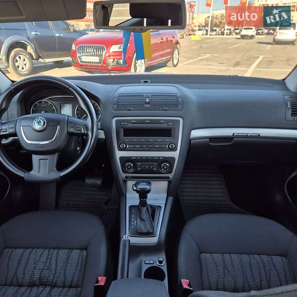 Універсал Skoda Octavia 2009 в Чернівцях