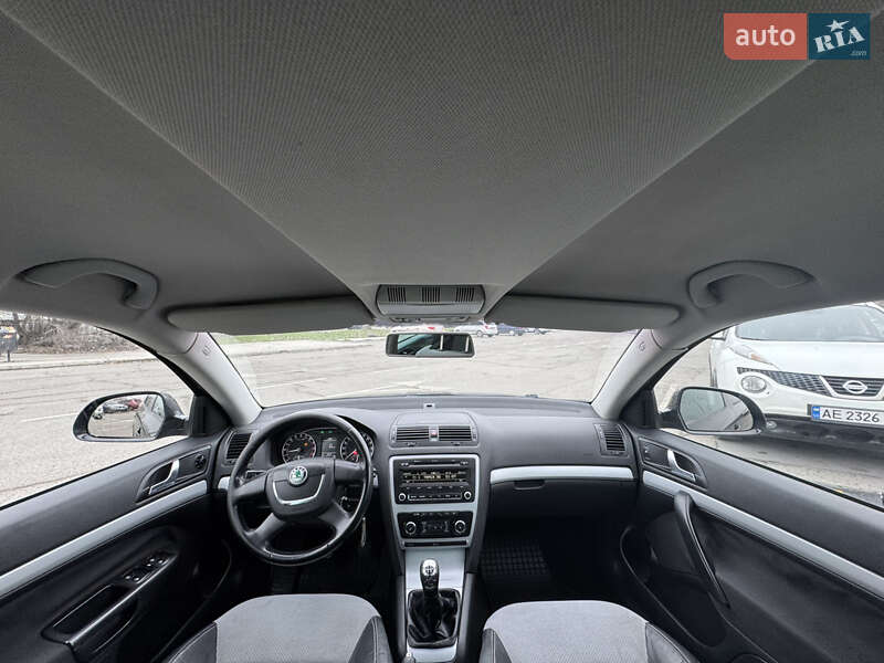 Універсал Skoda Octavia 2010 в Дніпрі фото 18 Універсал Skoda Octavia 2010 в Дніпрі