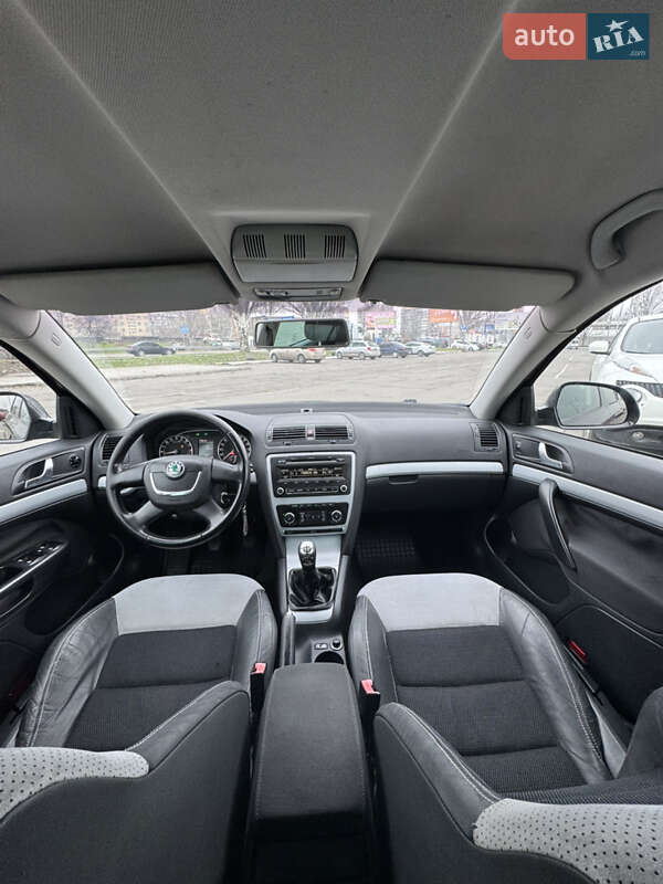 Універсал Skoda Octavia 2010 в Дніпрі фото 21 Універсал Skoda Octavia 2010 в Дніпрі