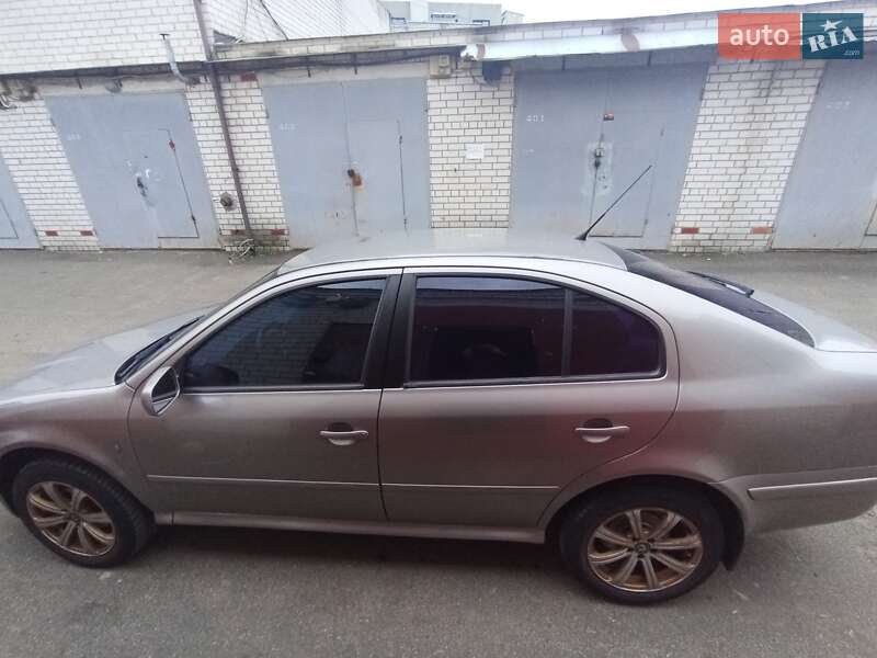 Ліфтбек Skoda Octavia 2008 в Києві