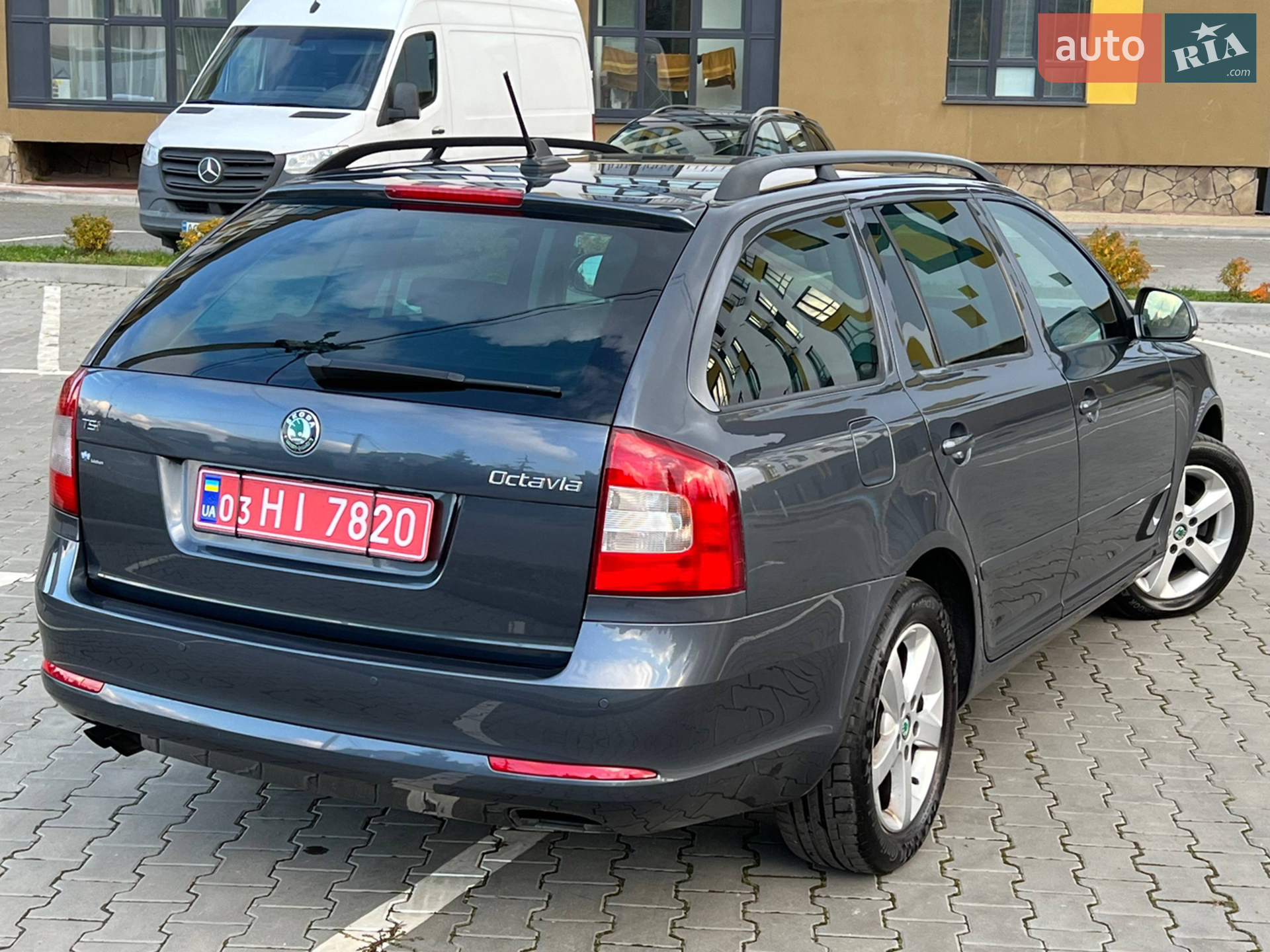 2011 Skoda Octavia - мініатюра 10