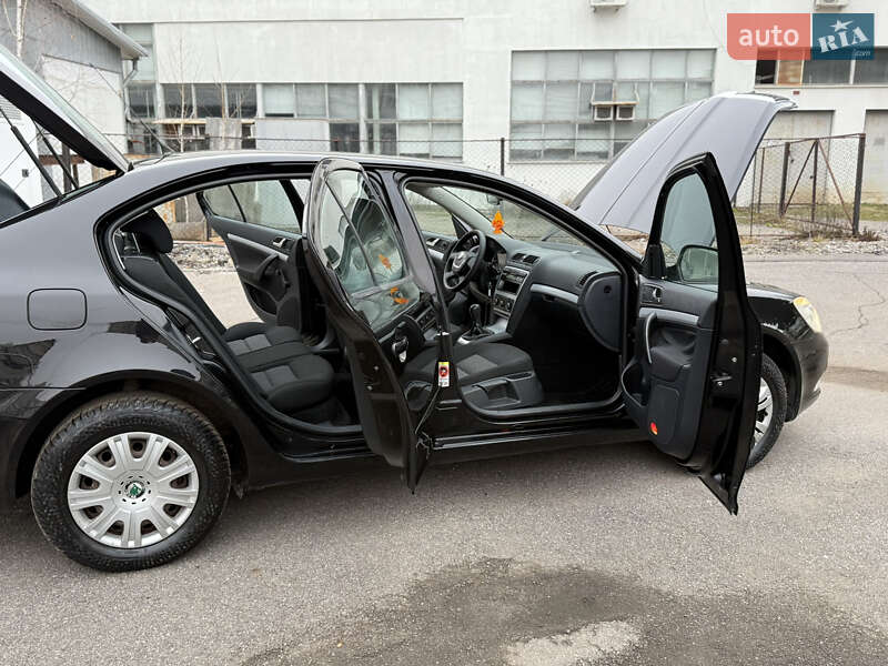 Лифтбек Skoda Octavia 2009 в Виннице