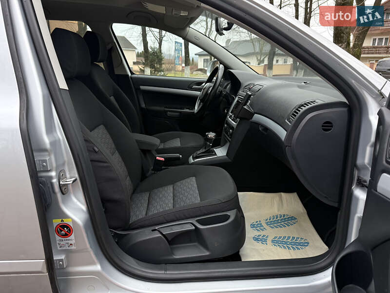 Универсал Skoda Octavia 2012 в Тячеве фото 27 Универсал Skoda Octavia 2012 в Тячеве