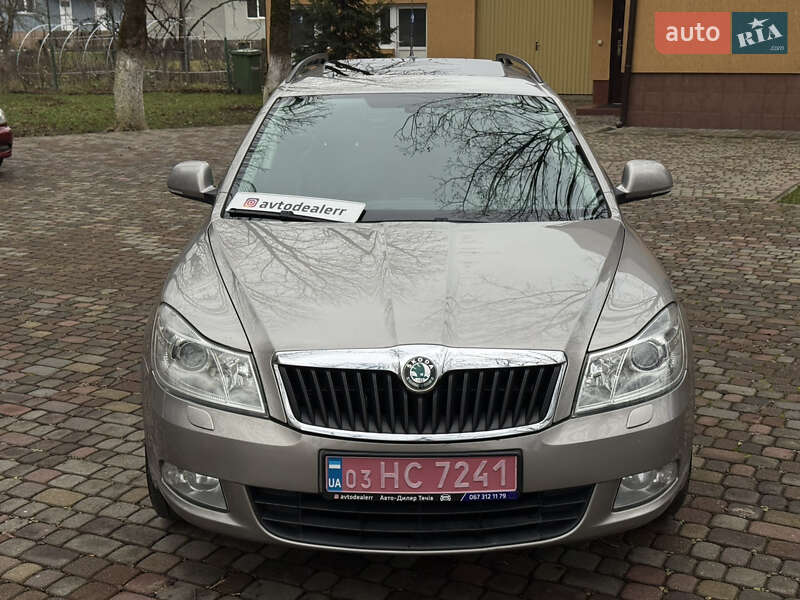 Універсал Skoda Octavia 2012 в Тячеві