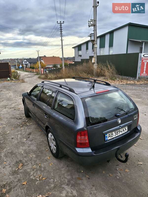 Универсал Skoda Octavia 2003 в Виннице