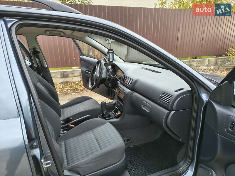 Универсал Skoda Octavia 2003 в Виннице