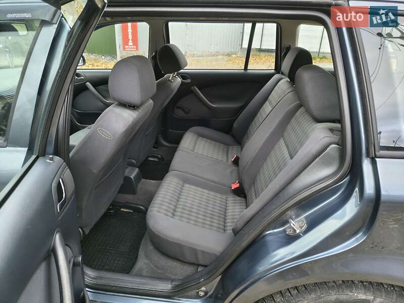 Универсал Skoda Octavia 2003 в Виннице