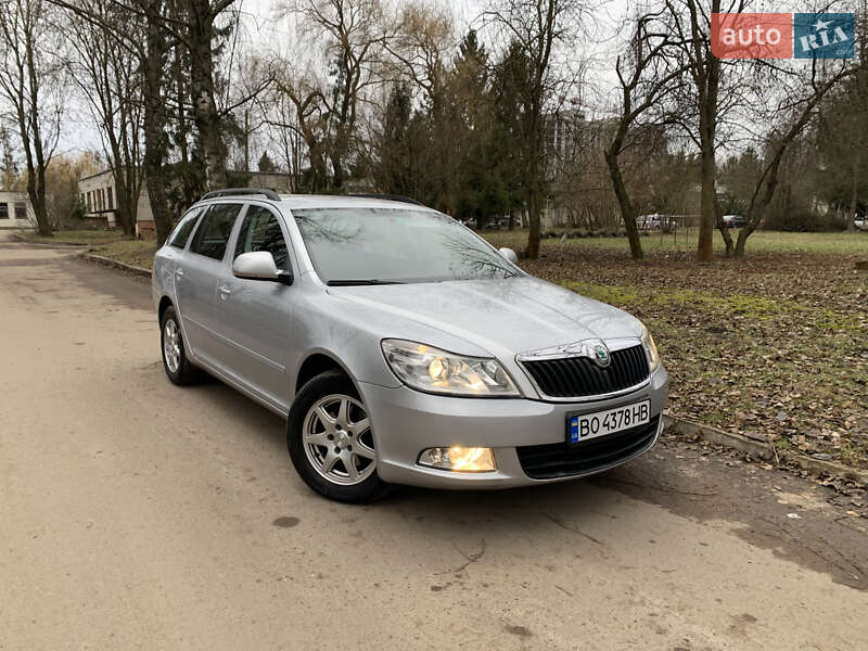 Skoda Octavia 2012 Skoda Octavia 2012