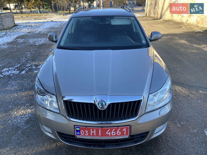 Універсал Skoda Octavia 2010 в Луцьку