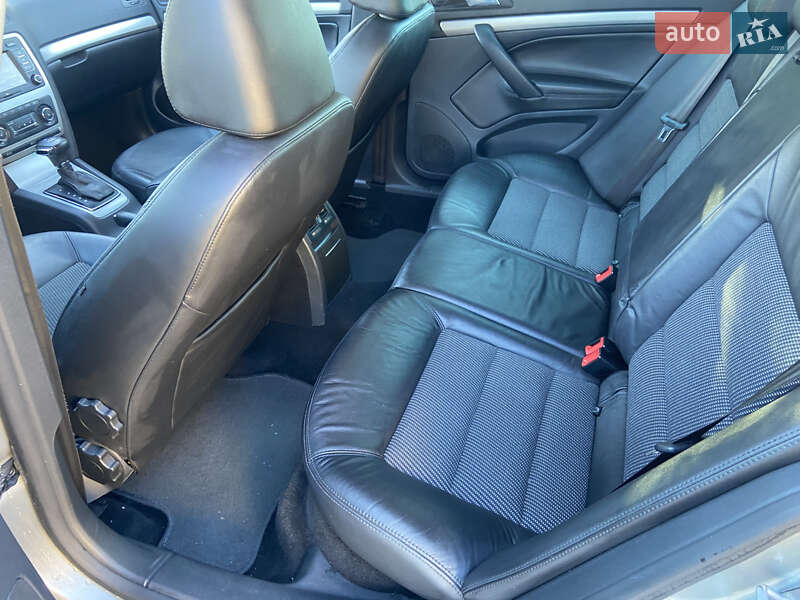 Універсал Skoda Octavia 2010 в Луцьку