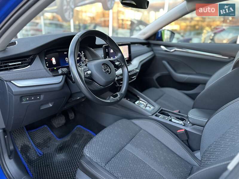 Универсал Skoda Octavia 2021 в Киеве