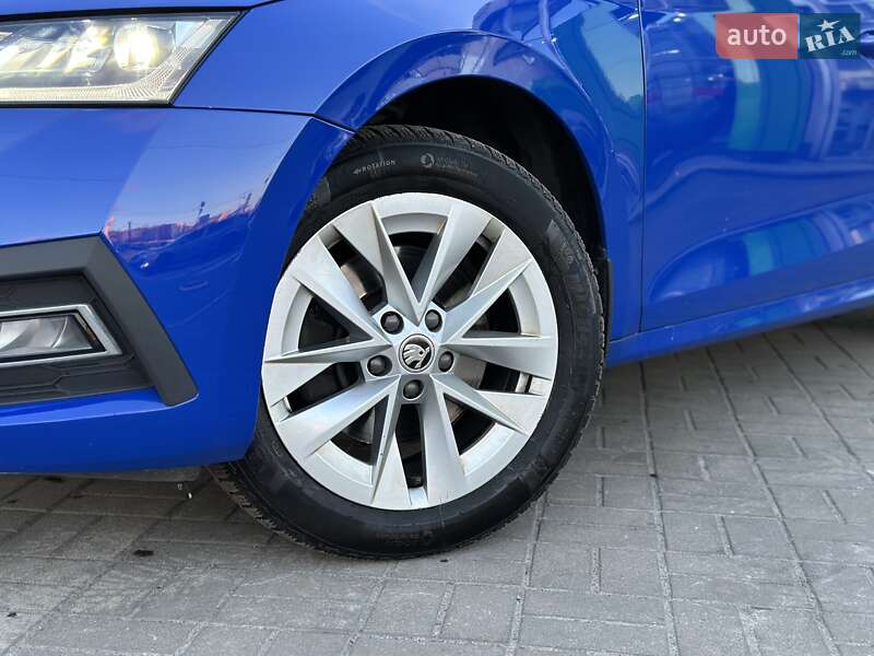 Универсал Skoda Octavia 2021 в Киеве