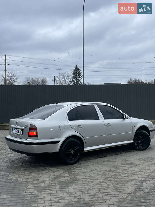Лифтбек Skoda Octavia 1997 в Черкассах