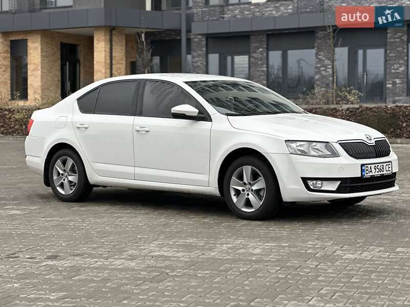 Лифтбек Skoda Octavia 2013 в Кропивницком