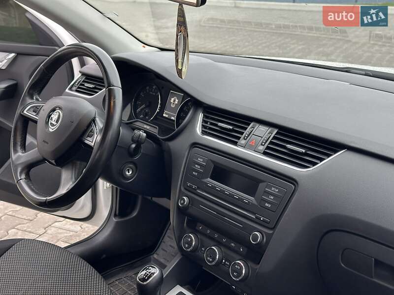 Лифтбек Skoda Octavia 2013 в Кропивницком