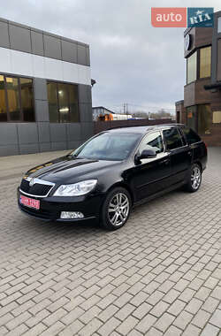Универсал Skoda Octavia 2010 в Ровно
