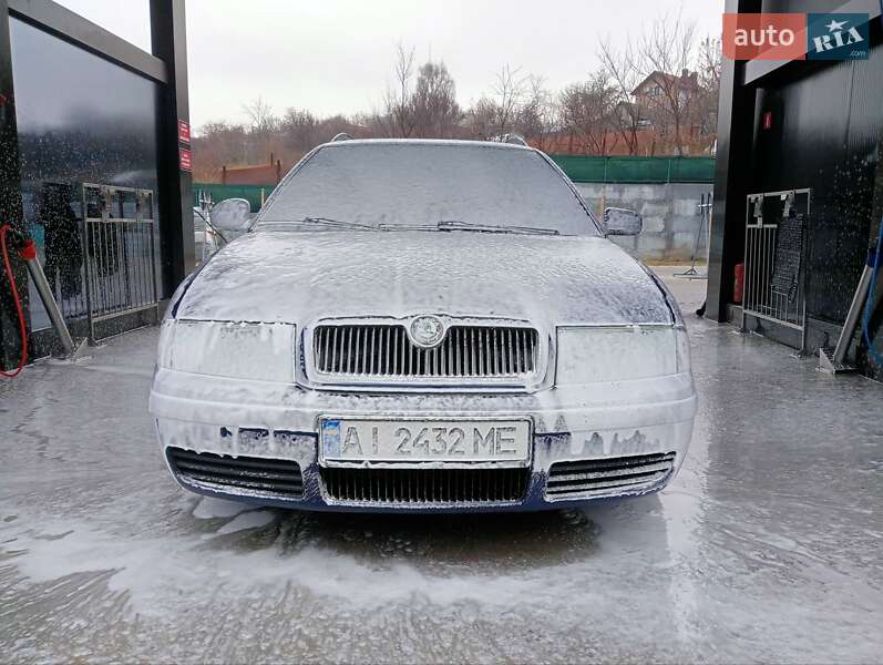 Универсал Skoda Octavia 2010 в Обухове