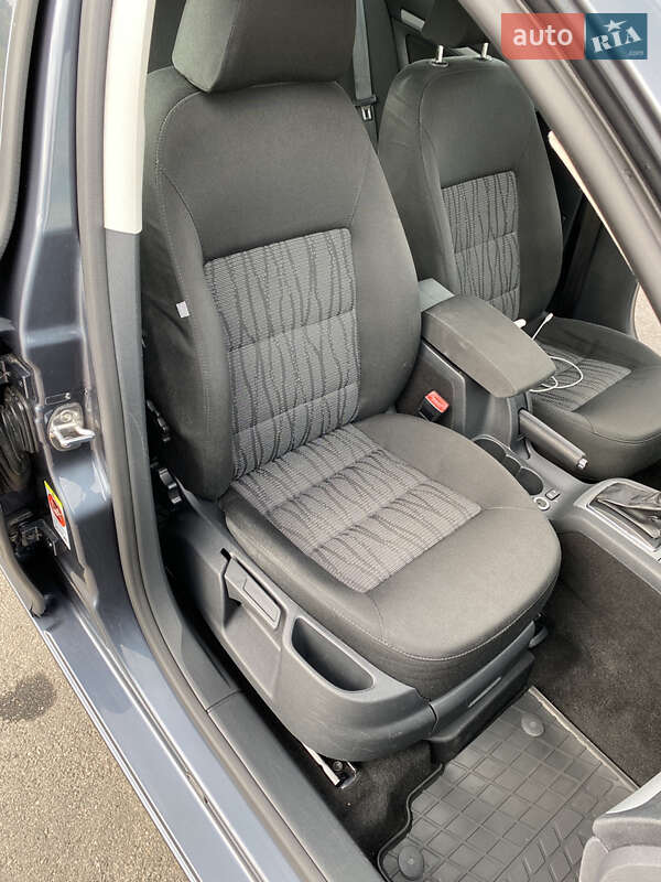 Универсал Skoda Octavia 2009 в Киеве фото 14 Универсал Skoda Octavia 2009 в Киеве